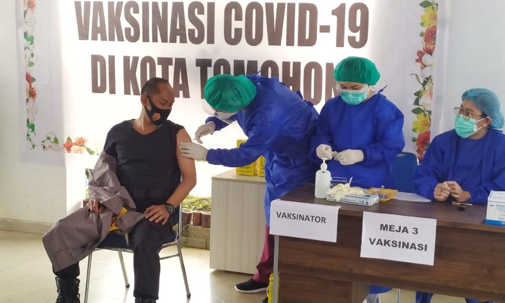 Vaksin Covid 19 Bersarang di Tubuh Bambang Ashari Gatot