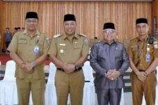 Depri Lantik Pejabat Tinggi Pratama, Administrator, Pengawas dan Pejabat Fungsional Bolmut