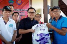 Puluhan Kelompok Budidaya Ikan Air Tawar di Minut Terima Bantuan, Ini Pesan Bupati Joune Ganda