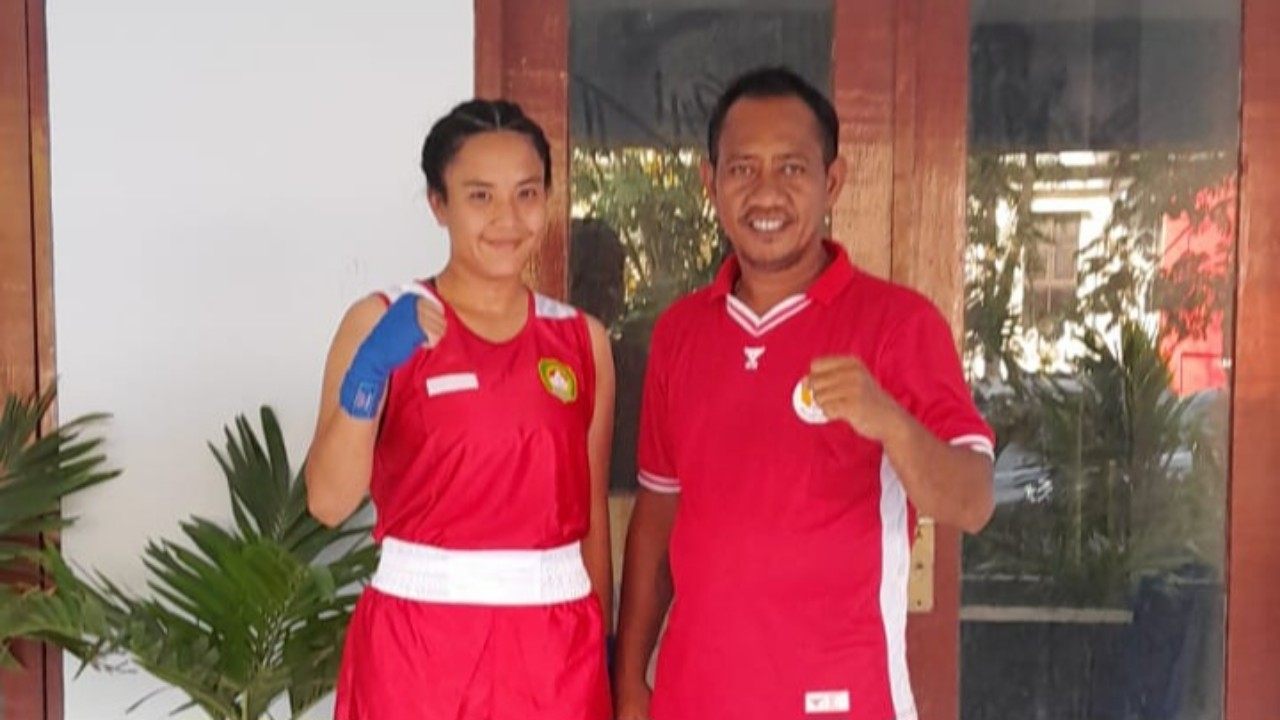 Atlet Tinju Novelia Mocodompis Akan Wakili Sulut di PON Aceh-Sumut, Trio Pembina EBC Bersyukur