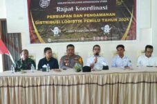 Penjabat Bupati Bolmut Rakor Bersama KPU Terkait Logistik Pemilu
