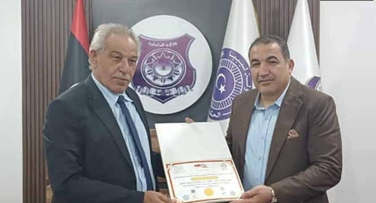 Konsorsium PPWI - First Union Berikan Piagam Penghargaan kepada Menteri Dalam Negeri Libya