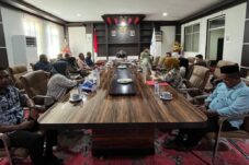 Sirajudin Pimpin Rapat Tindak Lanjut Penanganan Kekerasan Terhadap Perempuan dan Anak di Desa Kuhanga