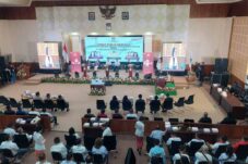 Tiga Paslon Walikota dan Wakil Walikota Tomohon Debat Publik Pertama