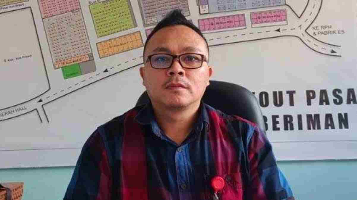 Yanes Posumah Minta Pedagang Pasar Tomohon Jaga Kebersihan