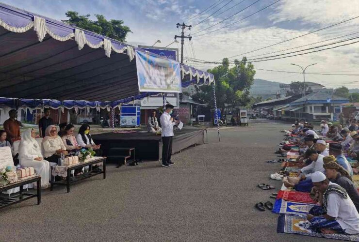 Hengky-Randito Sholat Idul Adha 1446H Bersama Umat Muslim di Kota Bitung