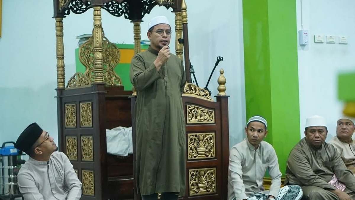 Di Safari Subuh, Bupati Boltara Dr Sirajudin Lasena Ajak Warga Memakmurkan Masjid