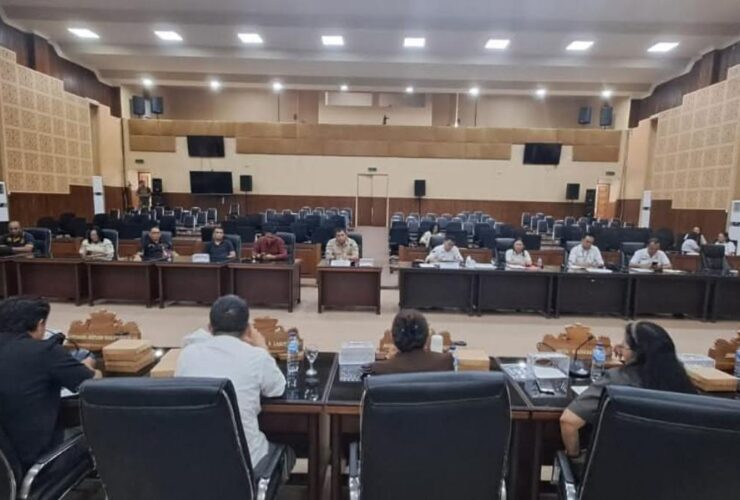 Komisi I DPRD Tomohon saat RDP dengan SKPD terkait.