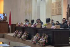 DPRD Tomohon Gelar Paripurna, Teken Nota Kesepakatan Perubahan KUA PPAS TA 2025