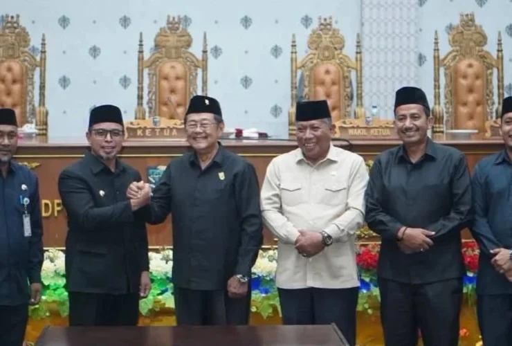 Bupati Boltara Dr Sirajudin Lasena Hadiri Paripurna Penetapan Ranperda RAPBD Tahun 2025