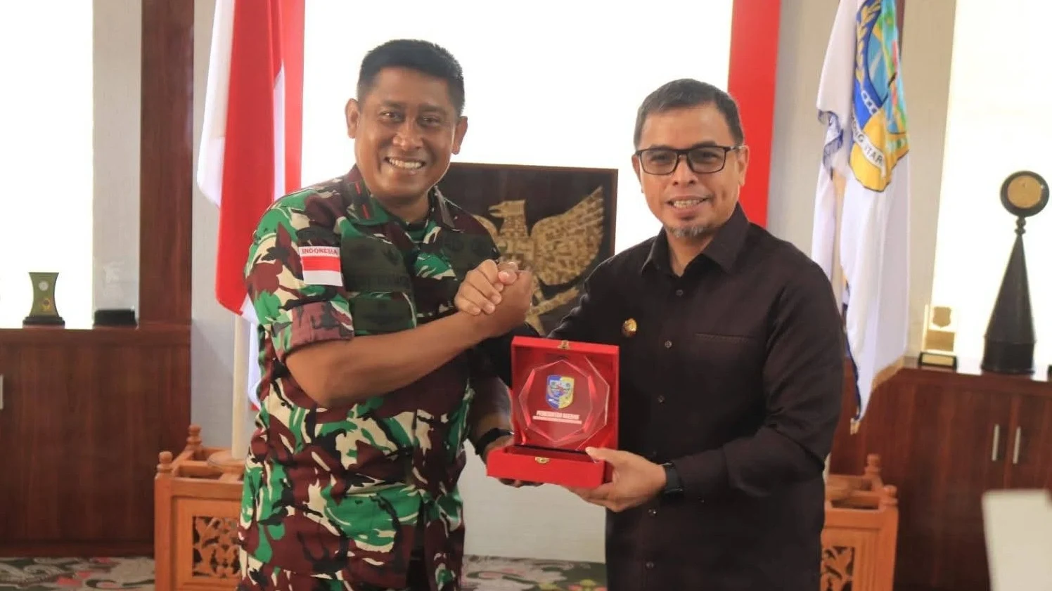 Bupati Boltara Dr Sirajudin Lasena Sambut Hangat Kunjungan Danrem 131/Santiago, Bahas El Nino dan Tinjau KMP