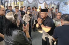 Kombes Pol Steidy Raranta Berpulang, Kapolda Sulut Yudho Hermanto Melayat