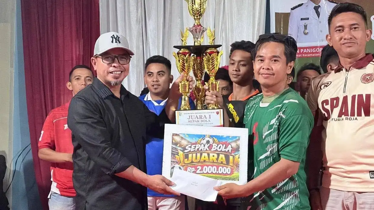 Meriahkan HUT RI ke-81, Bupati Boltara Dr Sirajudin Lasena Tutup Pekan Olahraga dan Seni Antar Desa se-Kecamatan Sangkub