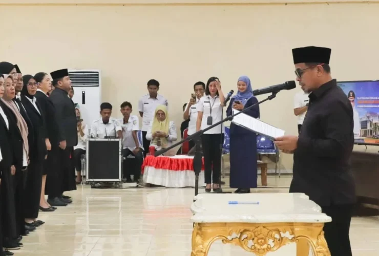 Tingkatkan Kinerja Birokrasi, Bupati Boltara Dr Sirajudin Lasena Lantik Pejabat Baru
