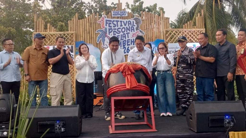 Randito Maringka, Wali Kota Bitung Hengky Honandar Buka Festival Pesona Selat Lembeh