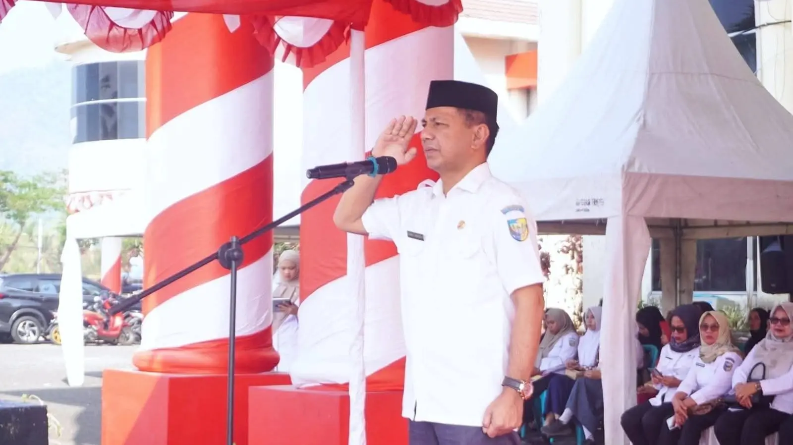 Sekda Boltara Jusnan Mokoginta Pimpin Upacara Peringatan Hari Sumpah Pemuda ke-98, Dirangkaikan Penyerahan Bansos Pendidikan dan Bencana